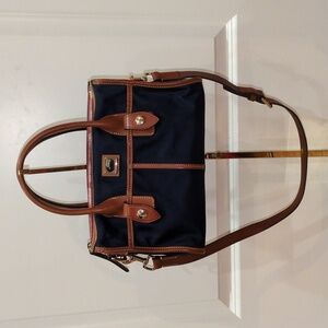 Dooney & Bourke Navy 🔵 Wayfarer Satchel Camden Collection crossbody purse